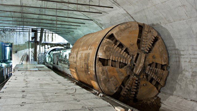 Tunnel drilling banner 640x360.jpg